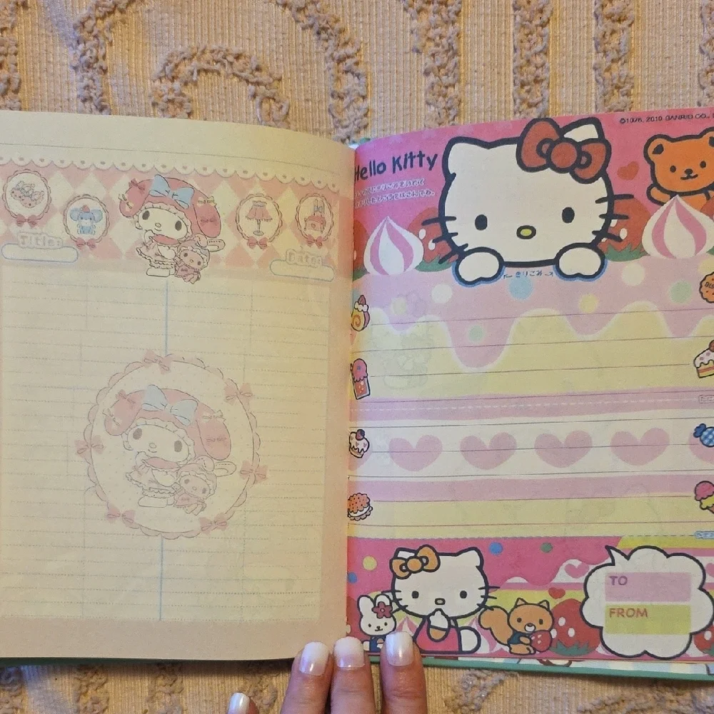 Cinnamoroll and My Melody Notebooks - Picture 6 of 11